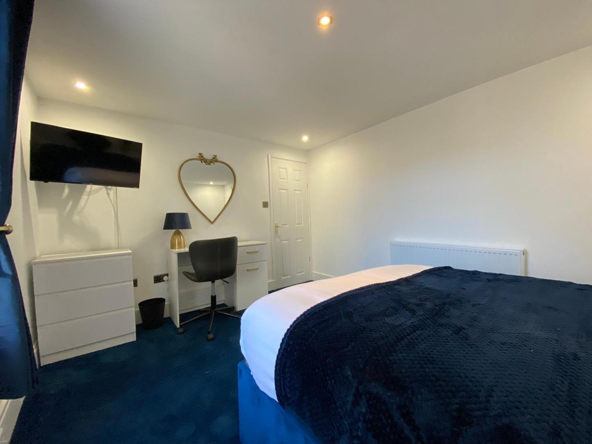 Aquarius Apartment - Sea View - Sleeps Seven Blackpool Esterno foto